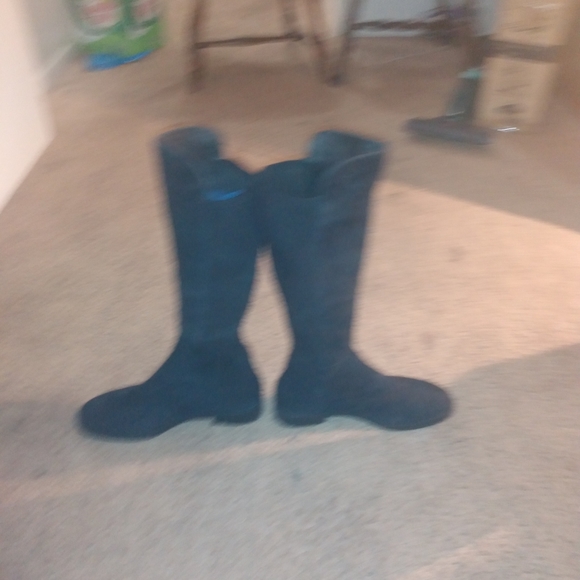 Knee high boots - Picture 4 of 5